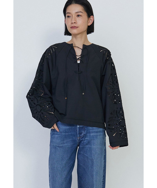 1er Arrondissement（プルミエアロンディスモン）の「エンブロイダリーブラウス（シャツ/ブラウス・レディース・ホワイト系その他3/ブラック系その他3・36/38）」の2枚目の写真