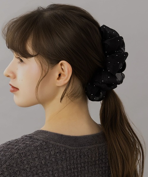 LA MUe(ラミュー)の「【LA MUE】シフォンドットバンスクリップ(バレッタ/ヘアクリップ・レディース・ブラック/アイボリー・FREE)」の16枚目の写真