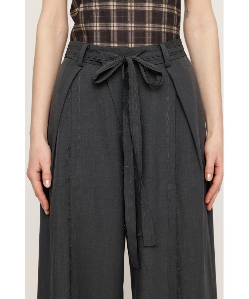 SLY（スライ）の「CENTER TAPE TUCKED TROUSERS センター テープ タックド トラウザー（スラックス・レディース・マルチ/杢グレー・1/2）」の12枚目の写真