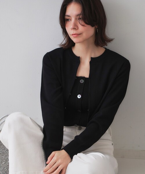 OPAQUE.CLIP（オペークドットクリップ）の「《美人百花掲載》ショートカーディガン×リブキャミソール【洗濯機洗い可/抗ピル】（その他トップス・レディース・ピンク/ブラック/ライトベージュ・00）」の2枚目の写真