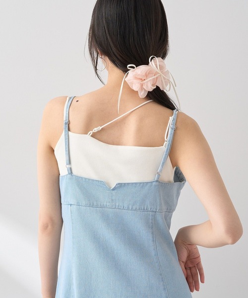 earth music&ecology（アースミュージックアンドエコロジー）の「フロントボタンデニムキャミドレ（ワンピース・レディース・ライトインディゴブルー/インディゴブルー・FREE）」の5枚目の写真
