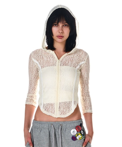 BEEDEN(ビーデン)の「COMPACT LACE ZIP HOODIE(パーカー・レディース・アイボリー/ブラック/ベージュ・FREE)」の2枚目の写真