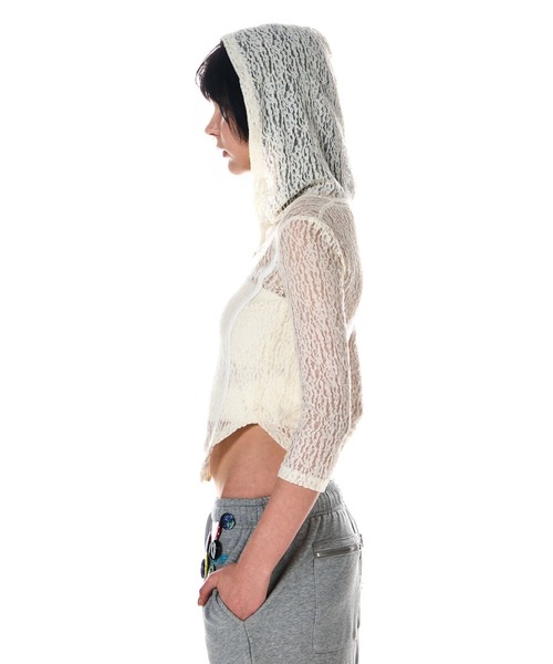 BEEDEN(ビーデン)の「COMPACT LACE ZIP HOODIE(パーカー・レディース・アイボリー/ブラック/ベージュ・FREE)」の6枚目の写真