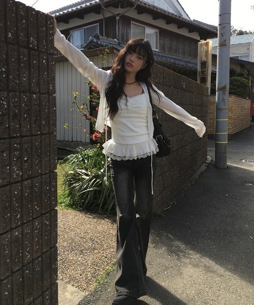 anyonemore（エニワンモア）の「裾レースフリルキャミソール+リボンボレロ風カーディガンセット（カーディガン/ボレロ・レディース・アイボリー/ブラック・FREE）」の13枚目の写真