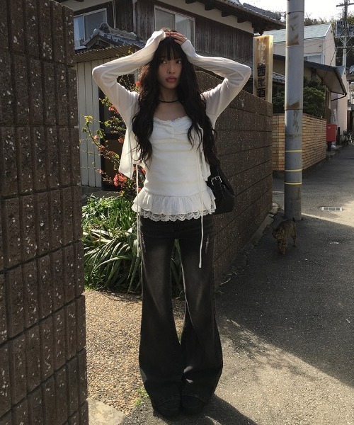 anyonemore（エニワンモア）の「裾レースフリルキャミソール+リボンボレロ風カーディガンセット（カーディガン/ボレロ・レディース・アイボリー/ブラック・FREE）」の12枚目の写真