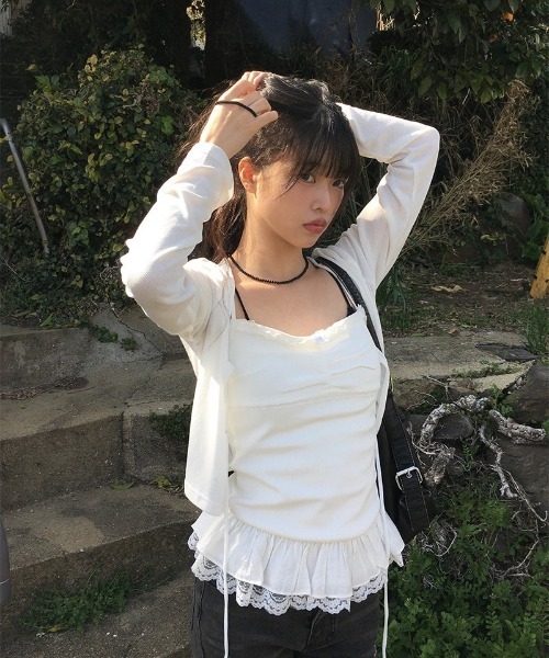 anyonemore（エニワンモア）の「裾レースフリルキャミソール+リボンボレロ風カーディガンセット（カーディガン/ボレロ・レディース・アイボリー/ブラック・FREE）」の7枚目の写真