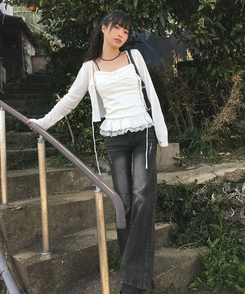 anyonemore（エニワンモア）の「裾レースフリルキャミソール+リボンボレロ風カーディガンセット（カーディガン/ボレロ・レディース・アイボリー/ブラック・FREE）」の8枚目の写真