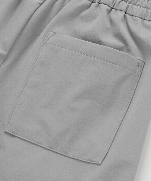 BeBe（ベベ）の「ストレッチナイロンシャツ+ハーフパンツセットアップ(100~150cm)（セットアップ・キッズ・ネイビー/グレー・150cm/130cm/140cm/120cm）」の19枚目の写真