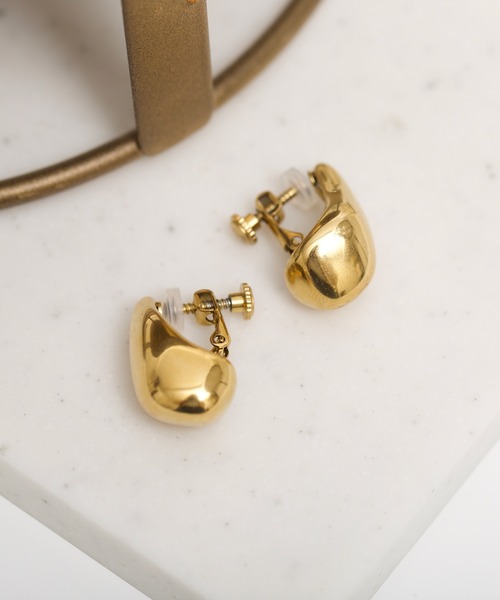 TONE SELECT GOODS（トーンセレクトグッズ）の「【Peony/ピオニー】/【アレルギー対応】サージカルステンレス　ドロップイヤリング（イヤリング・レディース・ゴールド/シルバー・FREE）」の8枚目の写真