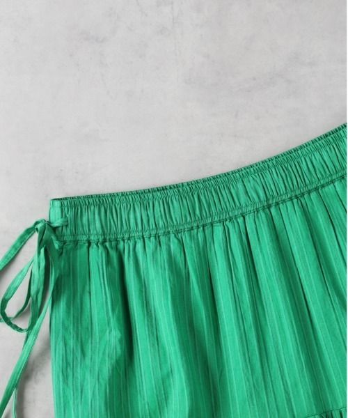 Right-on（ライトオン）の「【インド刺繍】ティアードスカート（スカート・レディース・グリーン/イエロー/オフホワイト/ブラック・M/L）」の16枚目の写真