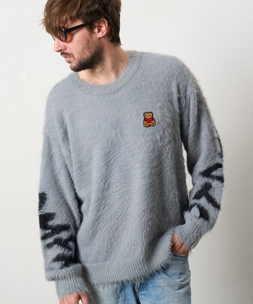 STUD MUFFIN（スタッドマフィン）の「mn3119- ナイロンフェザーヤーン ビックロゴクロスインターシャシャギープルオーバー（ニット/セーター・メンズ・ベージュ/ブラック/ミックスグレー・2/3/4）」の2枚目の写真