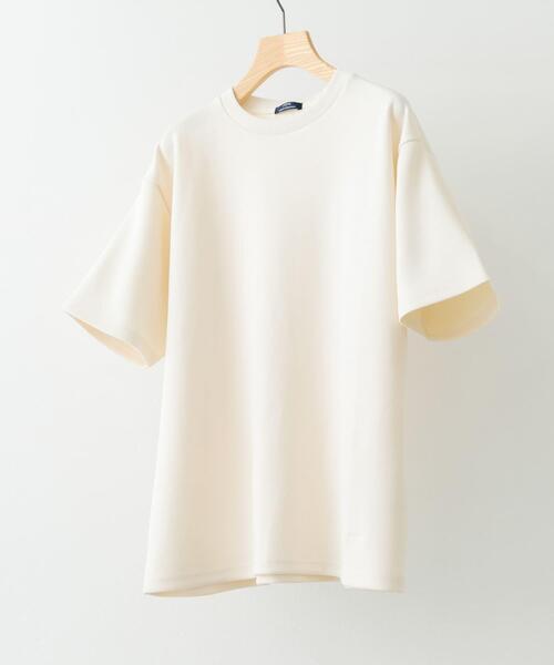 ITEMS URBANRESEARCH（アイテムズ アーバンリサーチ）の「ワンポイント刺繍ダンボールTシャツ（Tシャツ/カットソー・メンズ・チャコールグレー/オフホワイト/ベージュ・LARGE/MEDIUM）」の2枚目の写真