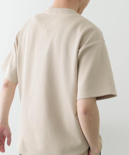 ITEMS URBANRESEARCH（アイテムズ アーバンリサーチ）の「ワンポイント刺繍ダンボールTシャツ（Tシャツ/カットソー・メンズ・チャコールグレー/オフホワイト/ベージュ・LARGE/MEDIUM）」の15枚目の写真