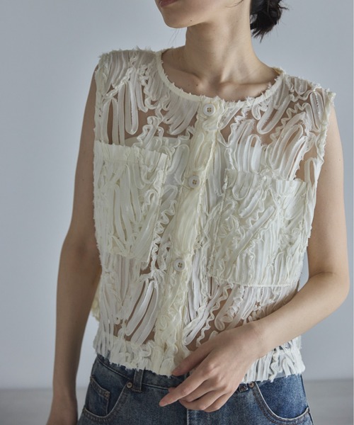 feepur(フェピュール)の「コードレースシアーベスト(ベスト・レディース・アイボリー/ブラック・MEDIUM)」の9枚目の写真