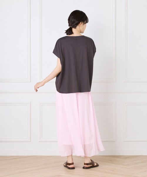 I.T.'S international(イッツインターナショナル)の「【接触冷感】ボックスシルエットプルオーバー(Tシャツ/カットソー・レディース・ベージュ/チャコールグレー/グレー/オフホワイト/イエロー・フリー)」の13枚目の写真