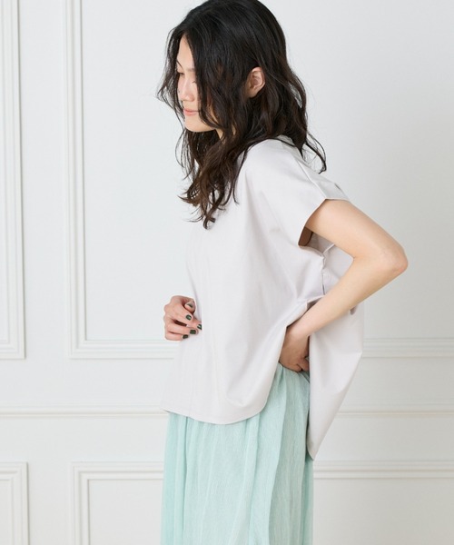 I.T.'S international(イッツインターナショナル)の「【接触冷感】ボックスシルエットプルオーバー(Tシャツ/カットソー・レディース・ベージュ/チャコールグレー/グレー/オフホワイト/イエロー・フリー)」の15枚目の写真