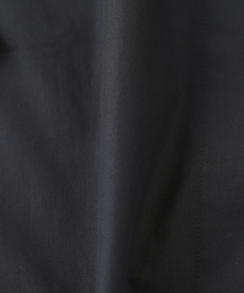 LEMAIRE（ルメール）の「LEMAIRE (ルメール) V NECK SHIRT/SH1144LF588（シャツ/ブラウス・メンズ・チャコールグレー/ブラック・46/48）」の4枚目の写真