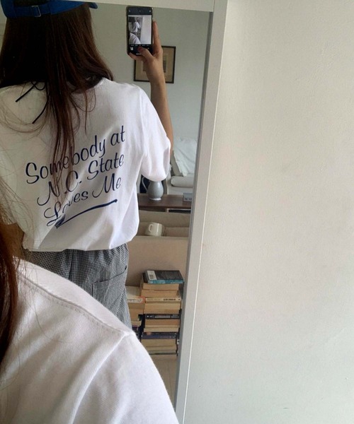 Doula Doula(ドゥーラドゥーラ)の「バックロゴプリントTシャツ(Tシャツ/カットソー・レディース・ホワイト/ブルー・FREE)」の9枚目の写真