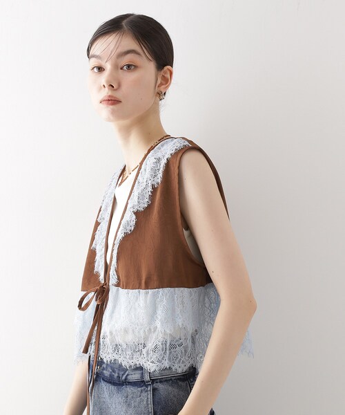 THE SHOP TK （ザ ショップ ティーケー ）の「レースフリルサテンベスト【洗える】（ベスト・レディース・ブラック系4/ブラウン系5・99）」の8枚目の写真