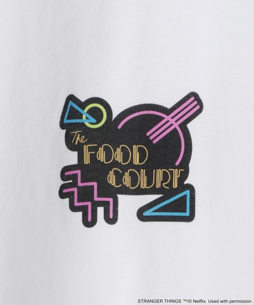 niko and...(ニコアンド)の「【STRANGER THINGS】コラボ プリントTシャツ Season 2(Tシャツ/カットソー・メンズ・レッド/グリーン/ブラック/オフホワイト・LARGE/MEDIUM)」の15枚目の写真