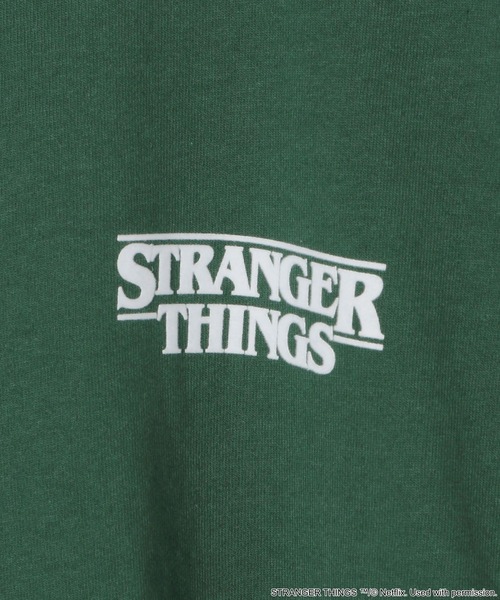 niko and...(ニコアンド)の「【STRANGER THINGS】コラボ プリントTシャツ Season 2(Tシャツ/カットソー・メンズ・レッド/グリーン/ブラック/オフホワイト・LARGE/MEDIUM)」の11枚目の写真