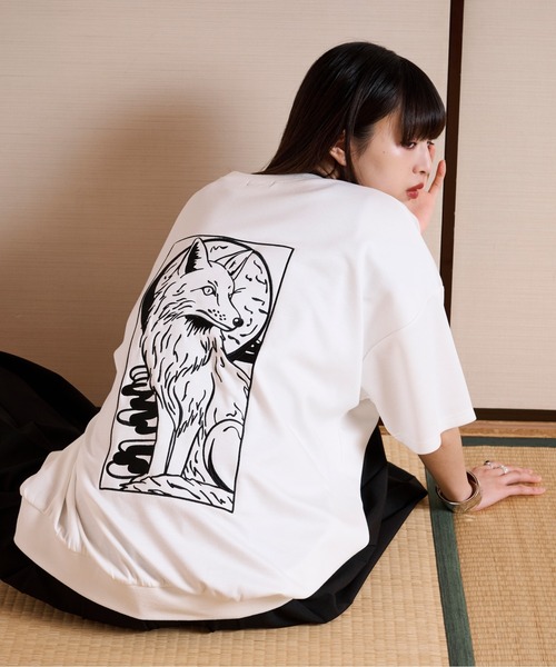 【新品・未使用】yilon イロン Back lace tee Tシャツ セール】【狐独】フォックス刺繍ルーズTシャツ（Tシャツ