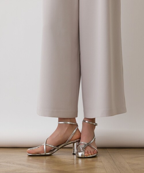 GRACE CONTINENTAL（グレースコンチネンタル）の「レースコンビサロペット（サロペット/オーバーオール・レディース・グレー/ブラック・36/38）」の5枚目の写真