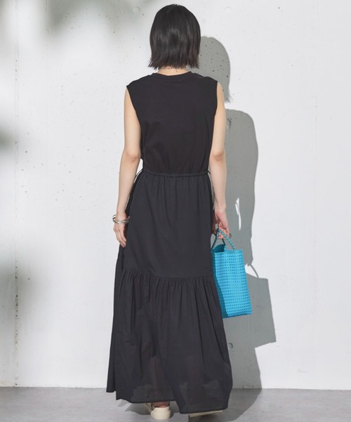 Doux archives（ドゥアルシーヴ）の「カットコンビギャザーワンピース（ワンピース・レディース・ダークブラウン/パープル/ブラック・38）」の22枚目の写真