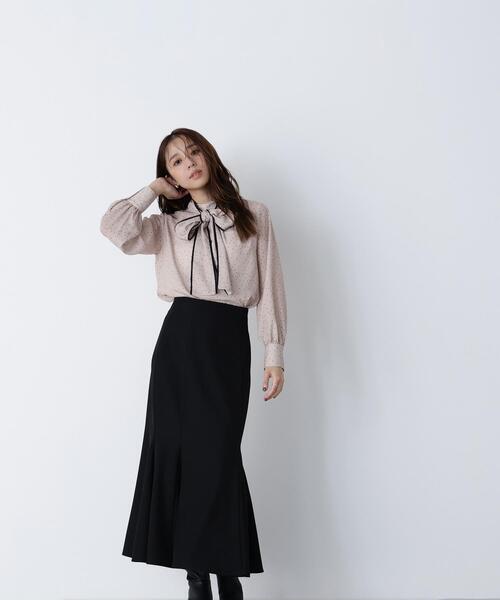 NATURAL BEAUTY BASIC（ナチュラルビューティーベーシック）の「◇ヘム切替マーメイドスカート（スカート・レディース・オフホワイト/ブラック/ダークブラウン/ブルー/ホワイト系その他2/ブラウン・SMALL/MEDIUM/P/S）」の8枚目の写真