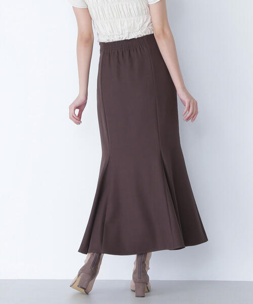 NATURAL BEAUTY BASIC（ナチュラルビューティーベーシック）の「◇ヘム切替マーメイドスカート（スカート・レディース・オフホワイト/ブラック/ダークブラウン/ブルー/ホワイト系その他2/ブラウン・SMALL/MEDIUM/P/S）」の10枚目の写真