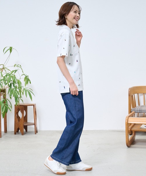 Arnold Palmer（アーノルドパーマー）の「シェア  アート総柄 ポロシャツ（ポロシャツ・レディース・ホワイト/ネイビー・L/M/S/LL/XS）」の4枚目の写真