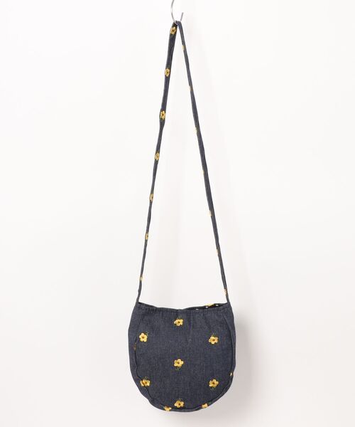 VIBGYOR Women（ヴィブジョー　ウィメン）の「【urge select】デニム素材 フラワー＆チェリー刺繍 ショルダーバッグ(くるみボタン付き)（ショルダーバッグ・レディース・ネイビー系2/ブルー系2/ネイビー系1/ブルー系1・FREE）」の9枚目の写真