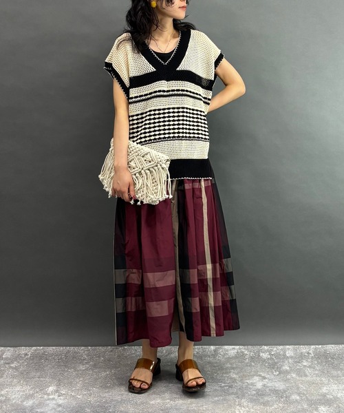 NICOLE white(ニコルホワイト)の「チェックスカート(スカート・レディース・オフホワイト/ブラック/レッド・FREE)」の5枚目の写真