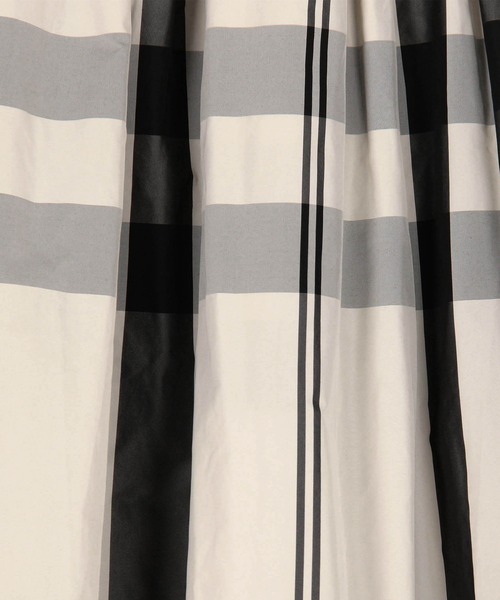 NICOLE white(ニコルホワイト)の「チェックスカート(スカート・レディース・オフホワイト/ブラック/レッド・FREE)」の17枚目の写真