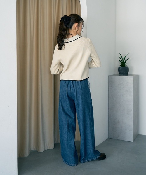 earth music&ecology（アースミュージックアンドエコロジー）の「【WEB限定/ショート丈/ゆったり】バイカラートリムニットカーディガン（ニット/セーター・レディース・チャコールグレー/アイボリー/ブラック・FREE）」の9枚目の写真