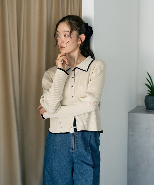 earth music&ecology（アースミュージックアンドエコロジー）の「【WEB限定/ショート丈/ゆったり】バイカラートリムニットカーディガン（ニット/セーター・レディース・チャコールグレー/アイボリー/ブラック・FREE）」の5枚目の写真