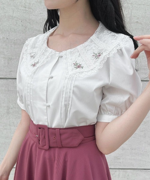 【洗える】ローズ刺繍チュールレース衿ブラウス ローズ刺繍チュールレース衿ブラウス（シャツ/ブラウス）｜F