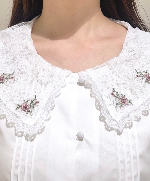 【洗える】ローズ刺繍チュールレース衿ブラウス ローズ刺繍チュールレース衿ブラウス（シャツ/ブラウス）｜F
