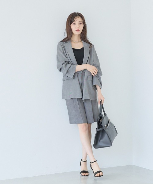 Andemiu（アンデミュウ）の「ライトハーフパンツ578205（その他パンツ・レディース・チャコールグレー/ライトベージュ・SMALL/MEDIUM）」の4枚目の写真