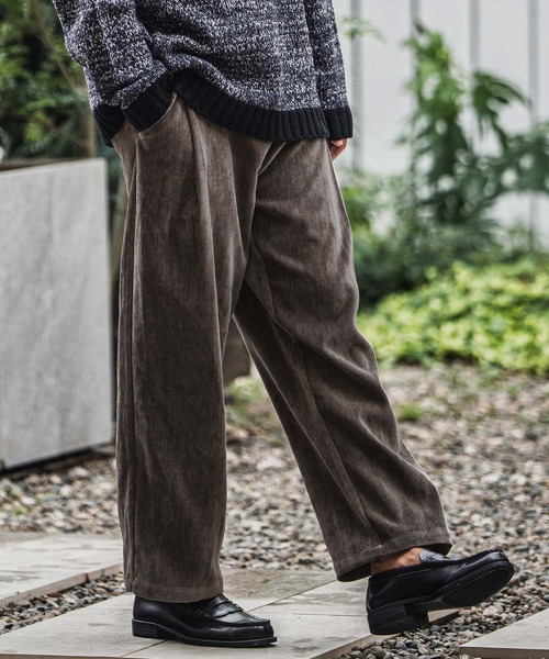CAMBIO(カンビオ)の「mp13927-chenille Fabric Two Tuck Pants ツータックパンツ(その他パンツ・メンズ・ブラック/ブラウン/グレー・M/L)」の6枚目の写真