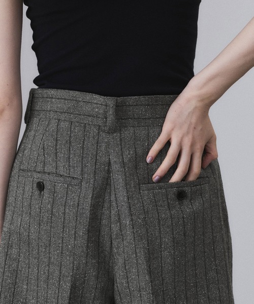 ADAM ET ROPE'(アダムエロペ)の「ツイード&チェックショートパンツ(その他パンツ・レディース・ブラウン/グレー・36/38)」の10枚目の写真