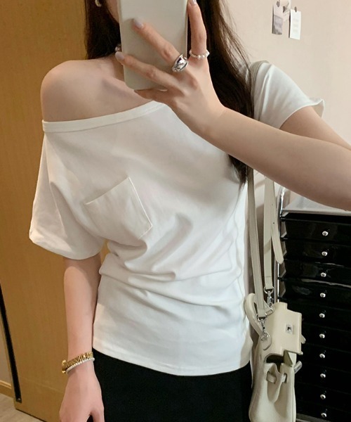 Per sist ence(パーシエンス)の「オフショル半袖Tシャツ(Tシャツ/カットソー・レディース・グレー/ネイビー/ブラック/ホワイト・LARGE/MEDIUM)」の2枚目の写真