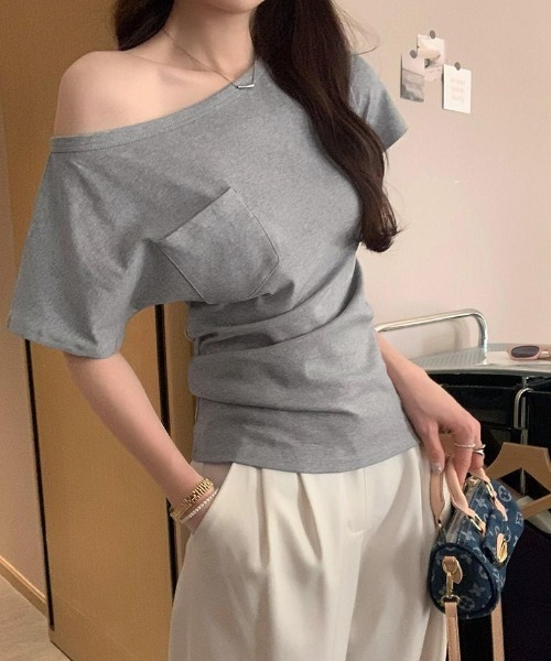 Per sist ence(パーシエンス)の「オフショル半袖Tシャツ(Tシャツ/カットソー・レディース・グレー/ネイビー/ブラック/ホワイト・LARGE/MEDIUM)」の19枚目の写真