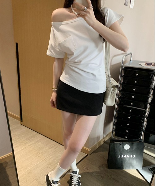 Per sist ence(パーシエンス)の「オフショル半袖Tシャツ(Tシャツ/カットソー・レディース・グレー/ネイビー/ブラック/ホワイト・LARGE/MEDIUM)」の8枚目の写真