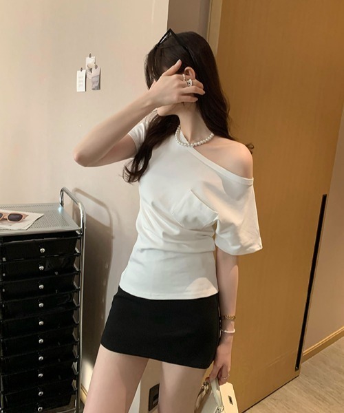 Per sist ence(パーシエンス)の「オフショル半袖Tシャツ(Tシャツ/カットソー・レディース・グレー/ネイビー/ブラック/ホワイト・LARGE/MEDIUM)」の9枚目の写真