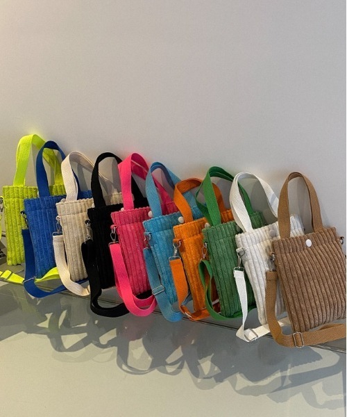 BACKYARD FAMILY（バックヤードファミリー）の「ミニショルダーバッグ コーデュロイ mminibag25e（ショルダーバッグ・レディース・アイボリー/ライトグリーン/ブラック/ブルー/キャメル・FREE）」の9枚目の写真
