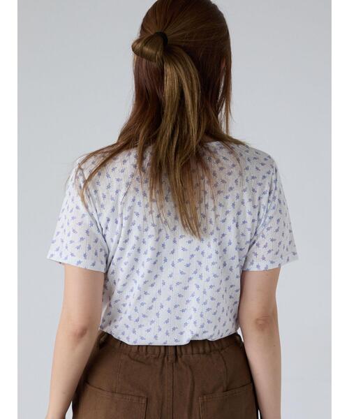 ehka sopo（エヘカソポ）の「小花柄ヘンリーネックカットソー（Tシャツ/カットソー・レディース・パープル/イエロー/ブルー/ピンク・F）」の13枚目の写真