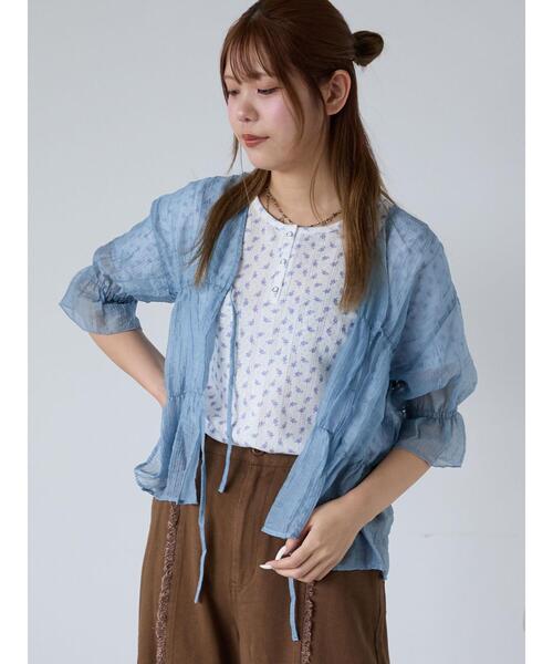 ehka sopo（エヘカソポ）の「小花柄ヘンリーネックカットソー（Tシャツ/カットソー・レディース・パープル/イエロー/ブルー/ピンク・F）」の16枚目の写真