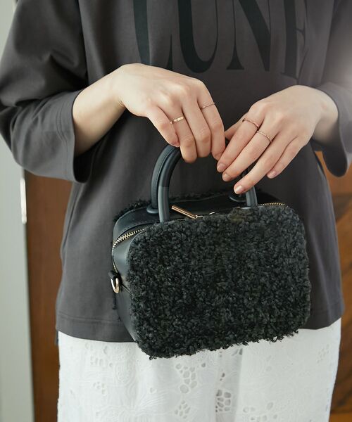 le.coeur blanc（ルクールブラン）の「ボアコンビ2WAYミニボストン（ボストンバッグ・レディース・オリーブ/ブラック・FREE）」の6枚目の写真