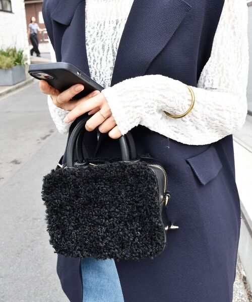 le.coeur blanc（ルクールブラン）の「ボアコンビ2WAYミニボストン（ボストンバッグ・レディース・オリーブ/ブラック・FREE）」の11枚目の写真